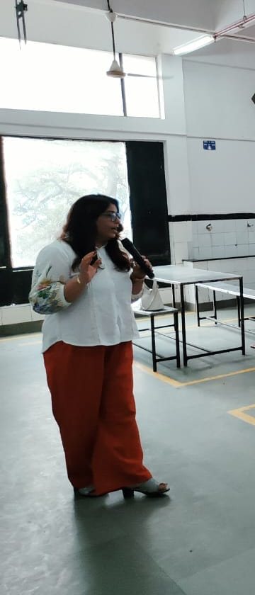 An AAKAAR facilitator leading a live workplace POSH awareness session